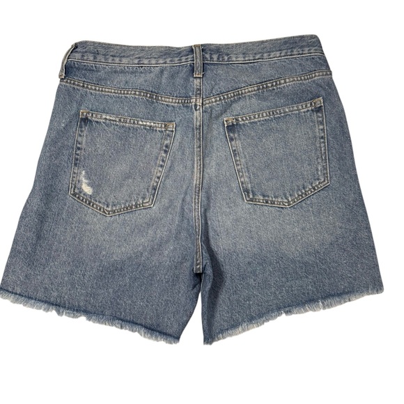 GAP Factory Distressed Boyfriend Cut Off Short size 10/30R - Picture 2 of 2